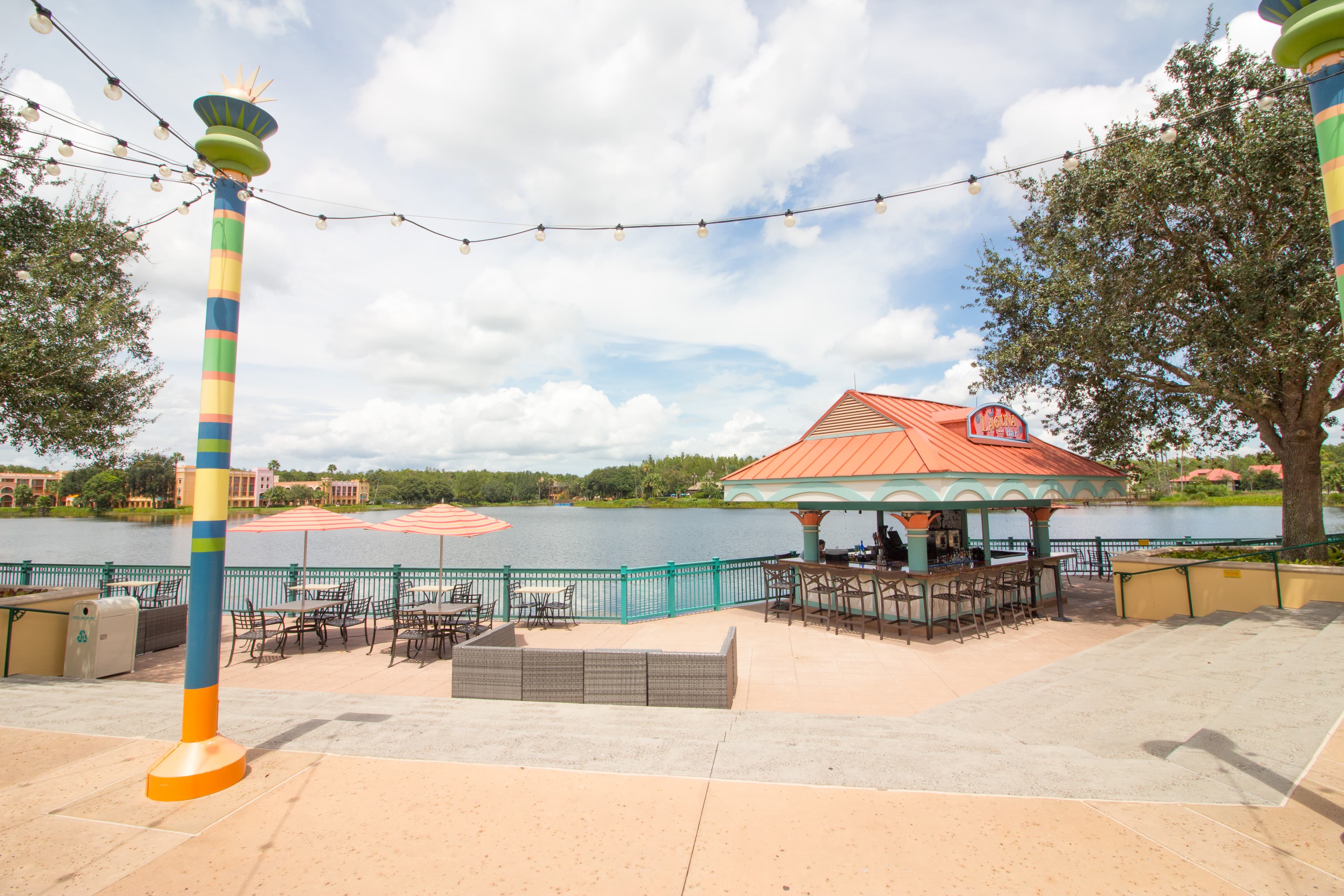 Laguna Bar
