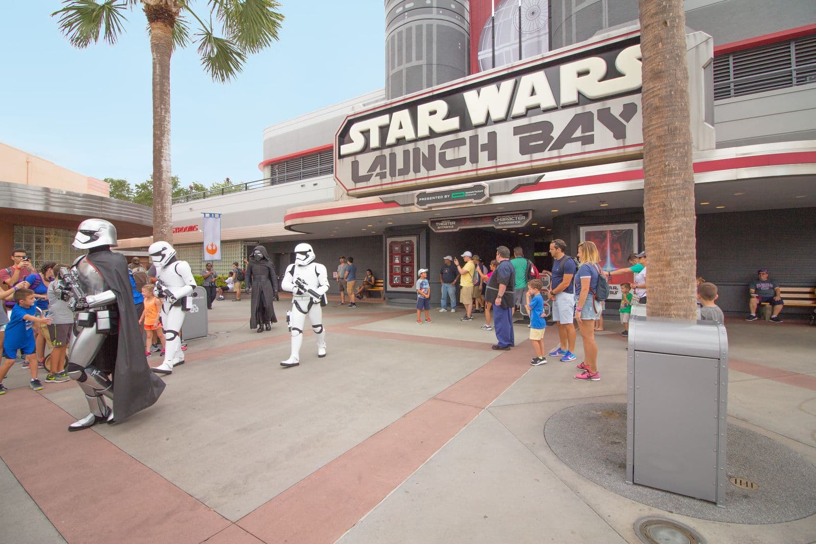 Star Wars Launch Bay