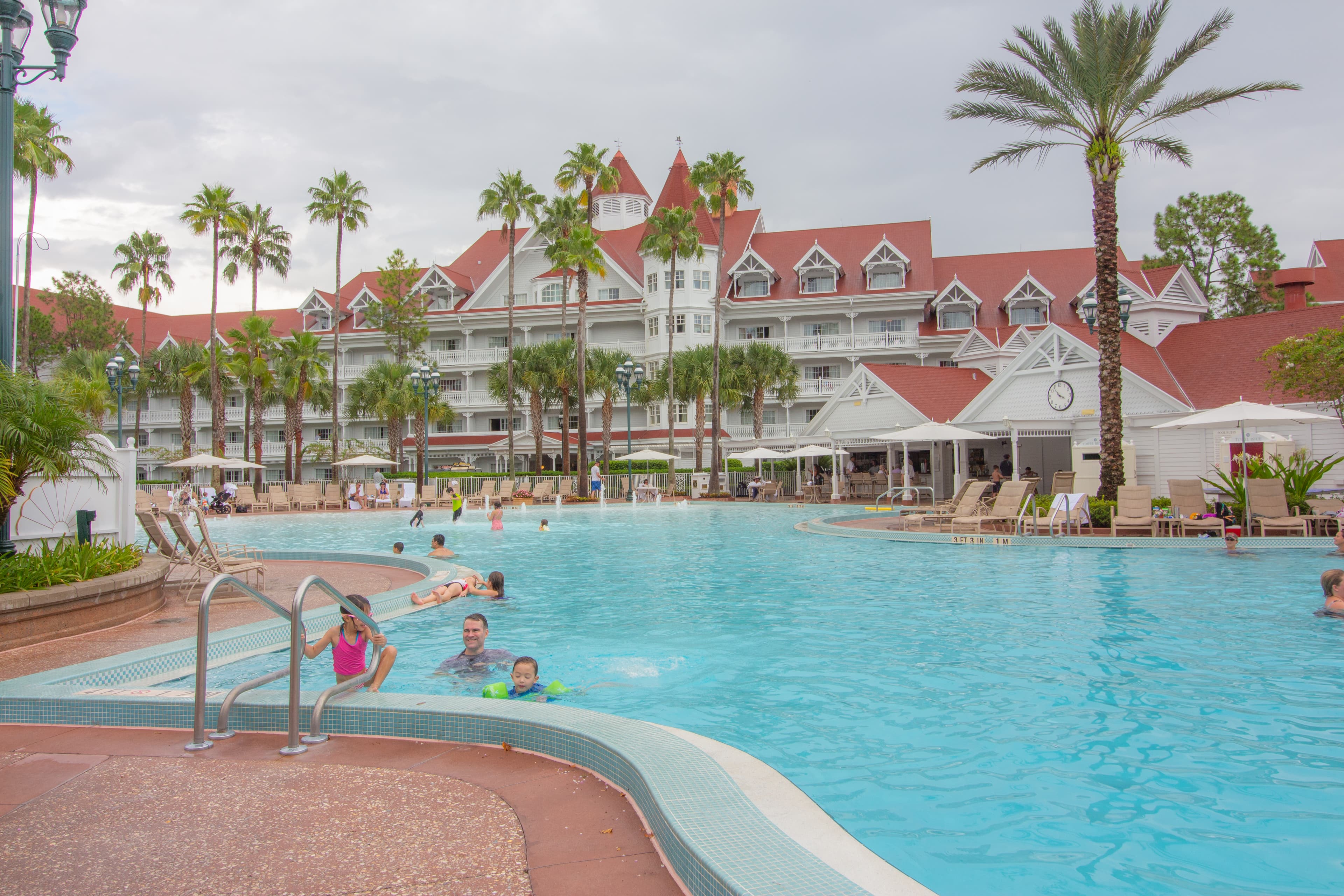 Courtyard Pool Bar