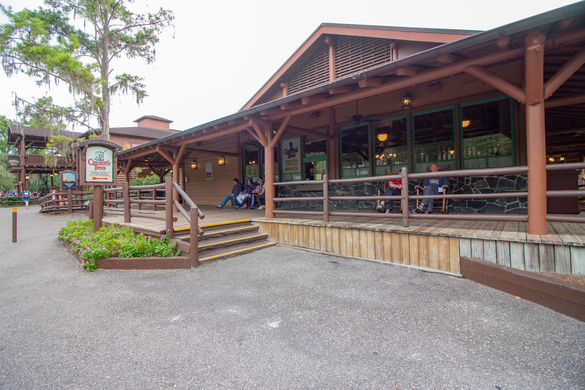 Crockett's Tavern