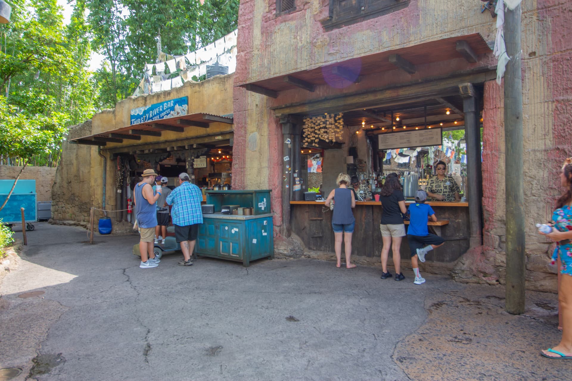 Thirsty River Bar and Trek Snacks