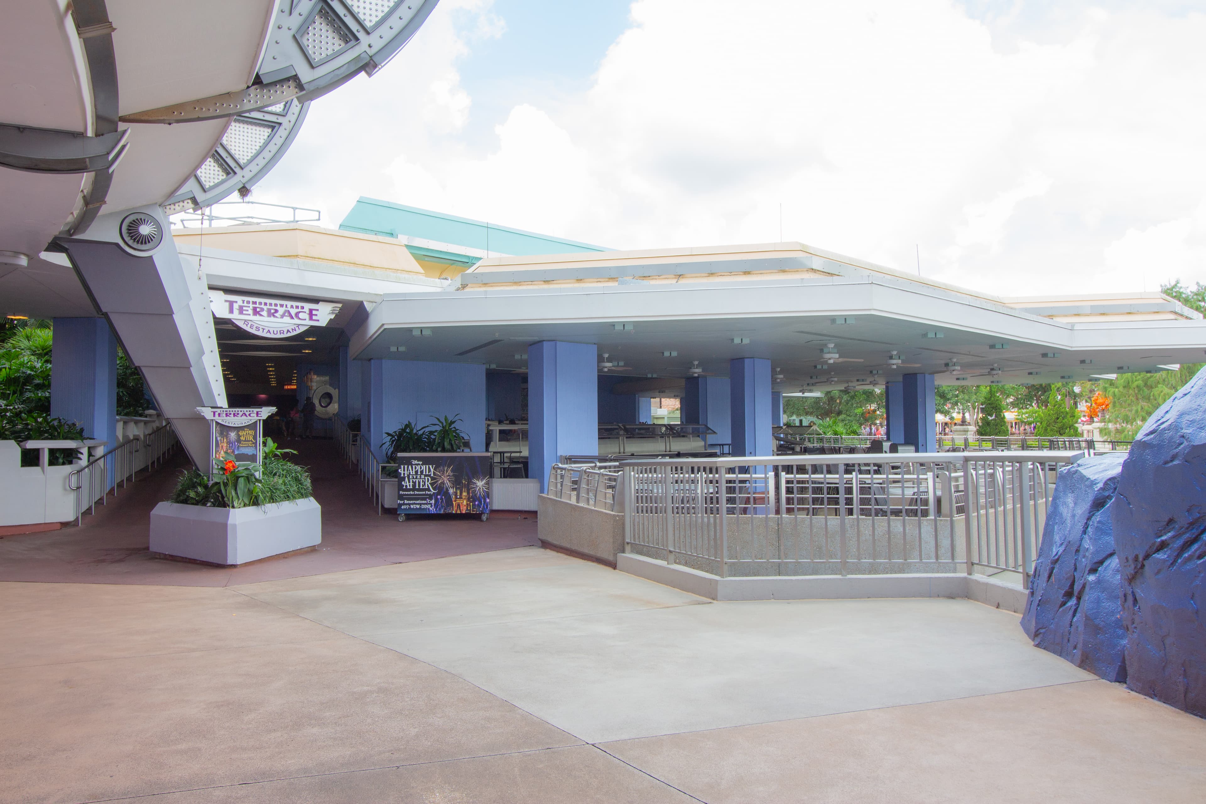 Tomorrowland Terrace Restaurant