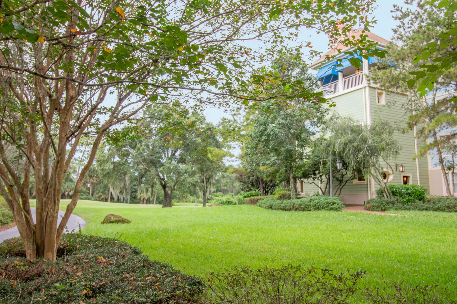 Disney's Saratoga Springs Resort & Spa